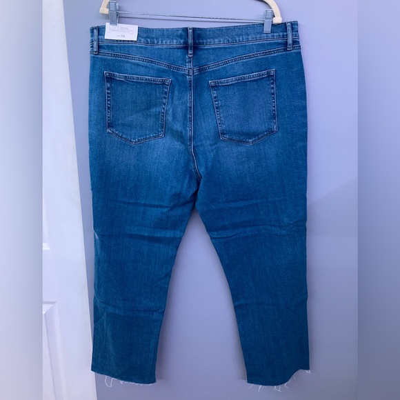 LOFT Size 16 High Rise Girlfriend Distressed Classic Blue Cropped Jeans - Picture 3 of 6